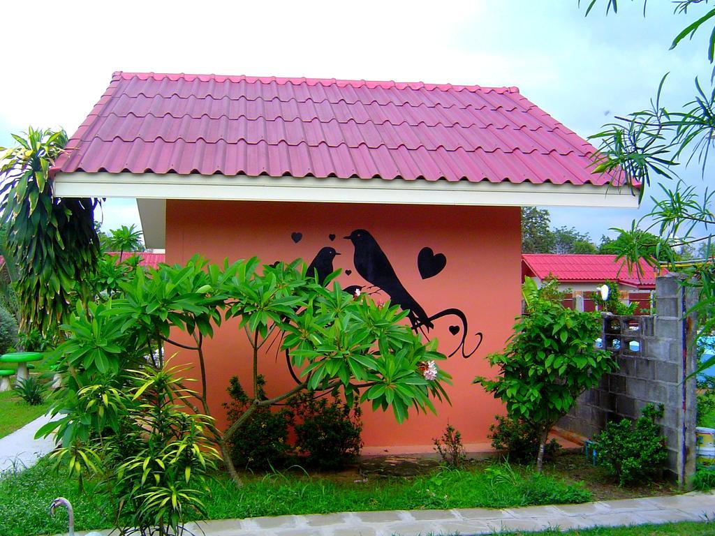 Mini-Golf **** & Resort Ubon Ratchathani Bagian luar foto